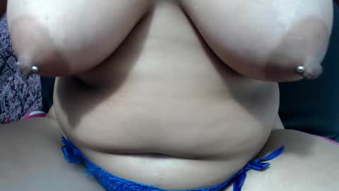 Snapshot of lulu_xxx_pervert chatting on February 9, 3:00 am Lulu online show from February 9, 3:00 am