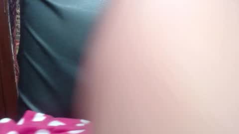 Snapshot of lulu_xxx_pervert chatting on October 16, 1:23 pm Lulu online show from October 16, 1:23 pm