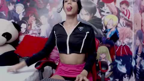 LULU online show from February 21, 6:53 pm