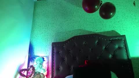 Luly online show from February 19, 2:40 am