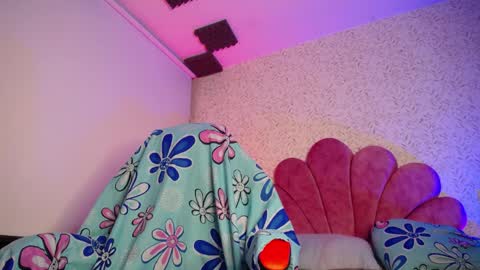 Luly online show from May 30, 4:42 am