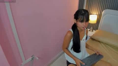 luly_dreams online show from October 11, 3:39 am