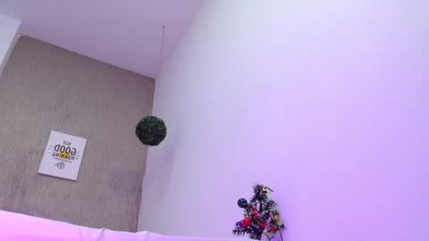 Snapshot of lumberjack_20 chatting on December 14, 8:23 am Vanity ErosX online show from December 14, 8:23 am