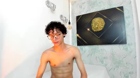 Snapshot of lumberjack_20 chatting on February 21, 3:10 pm Vanity ErosX online show from February 21, 3:10 pm