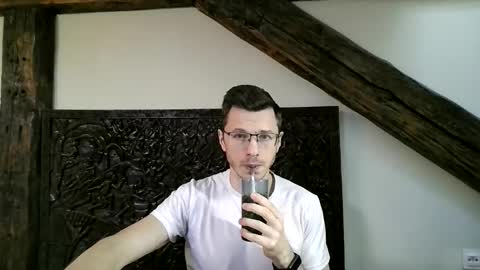 Andrew independent model 2000-0000 CET daily online show from April 8, 2:28 pm