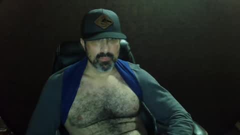 lumberjackstud2024 online show from December 21, 4:52 am
