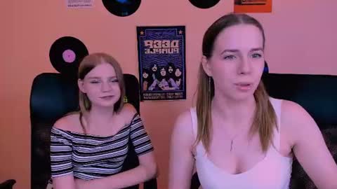 Sweet Lumi online show from June 20, 9:23 am