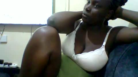 Snapshot of luminous_lust254 chatting on July 19, 7:06 pm luminous_lust254 online show from July 19, 7:06 pm