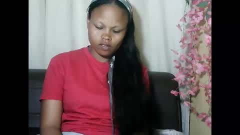 Snapshot of luna01mia chatting on June 8, 5:52 am luna01mia online show from June 8, 5:52 am