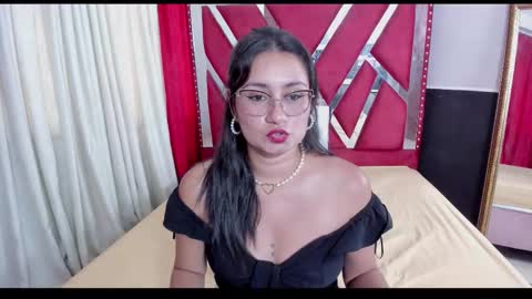 Luna  online show from September 23, 7:06 pm