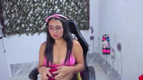 Luna  online show from October 23, 8:51 pm