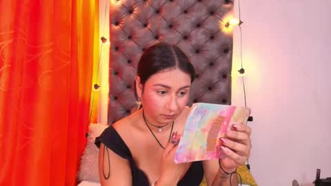 Luna  online show from January 7, 9:06 pm