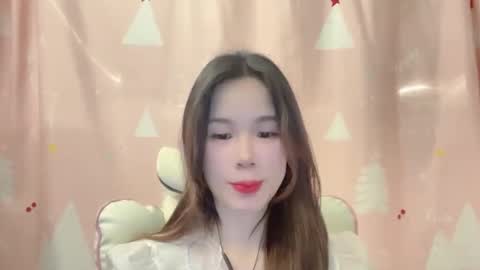 Snapshot of luna4739 chatting on June 2, 4:20 pm Luna online show from June 2, 4:20 pm