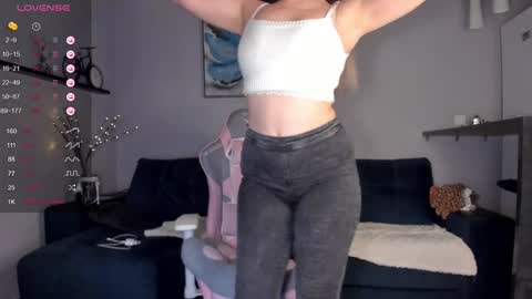 Snapshot of luna__l chatting on January 26, 8:02 pm Alice online show from January 26, 8:02 pm