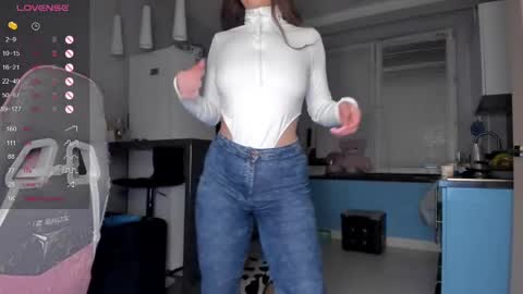 Snapshot of luna__l chatting on February 27, 5:47 pm Alice online show from February 27, 5:47 pm