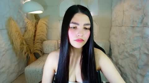 Snapshot of luna__r chatting on October 18, 7:47 pm Luna online show from October 18, 7:47 pm