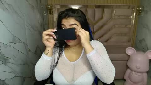 Snapshot of luna__r_ chatting on May 5, 7:44 pm Luna online show from May 5, 7:44 pm