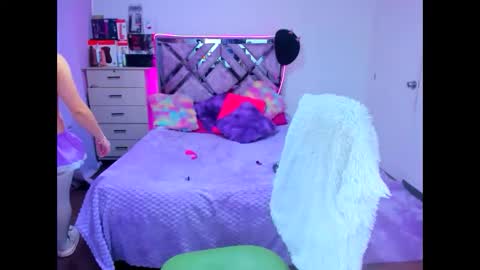 Snapshot of luna_analya chatting on October 10, 4:06 pm luna_analya online show from October 10, 4:06 pm