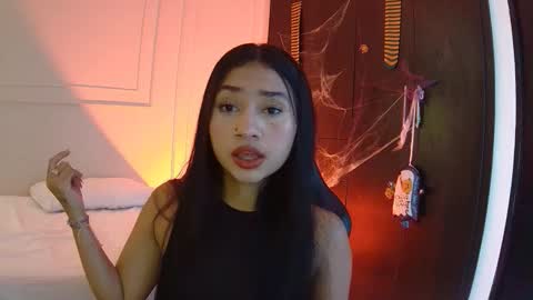 luna and banji online show from October 23, 9:13 pm