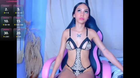 luna_andrea333 online show from January 13, 1:11 am
