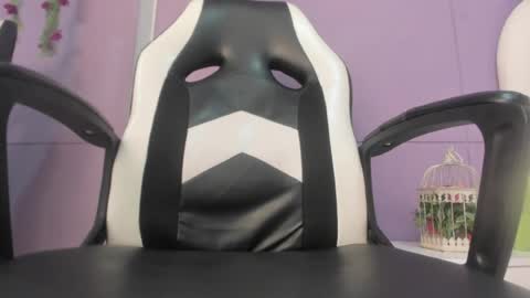 Snapshot of luna_bradley_ chatting on March 2, 12:34 pm luna_bradley_ online show from March 2, 12:34 pm