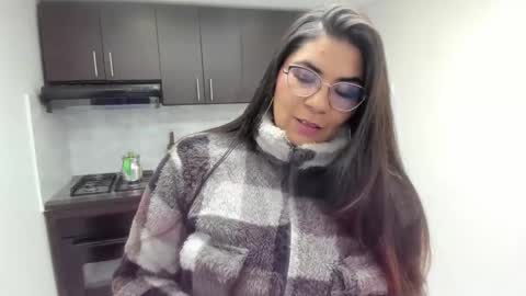 luna  online show from December 16, 11:15 am