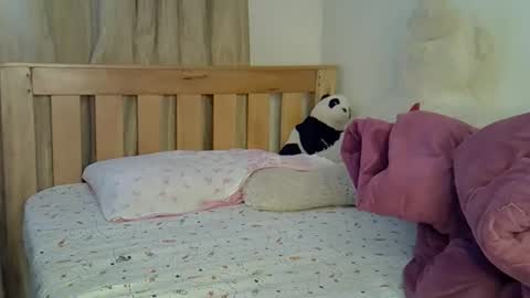 maskedmalkia online show from March 22, 4:38 am