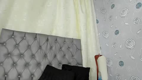 Snapshot of luna_evaa chatting on December 28, 6:18 pm Luna Eva online show from December 28, 6:18 pm