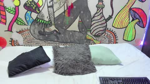 luna_gc online show from December 28, 5:14 pm