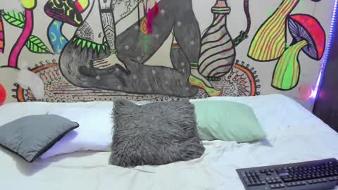 luna_gc online show from December 29, 2:27 am