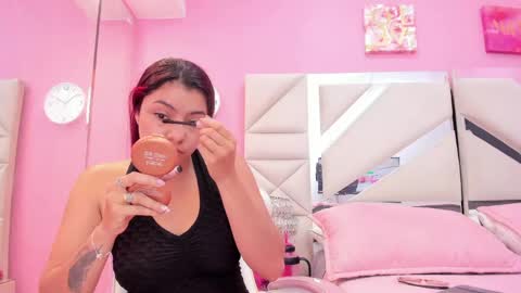 luna_hix online show from May 6, 3:02 am