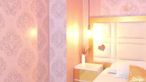 luna_hot_ass online show from February 1, 3:43 pm