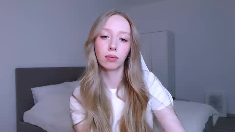 Luna online show from February 26, 9:03 pm