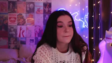 Snapshot of luna_limerence chatting on May 7, 4:18 am luna_limerence online show from May 7, 4:18 am