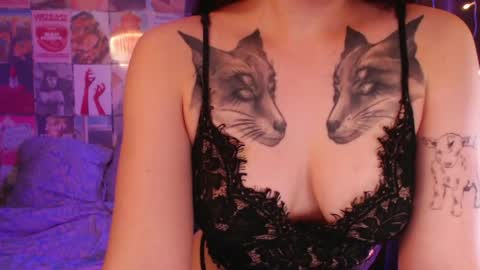 Snapshot of luna_limerence chatting on May 26, 5:14 am luna_limerence online show from May 26, 5:14 am