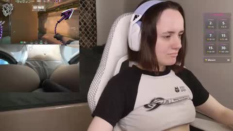 luna_loveeee online show from September 10, 4:34 am