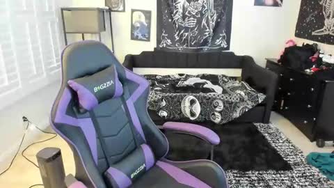 Luna online show from February 21, 7:48 pm