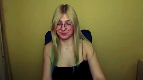 Luna online show from February 4, 11:27 am