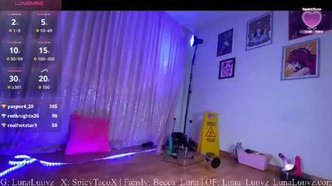 Luna Luuvz online show from July 7, 1:52 am