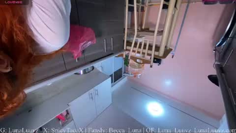Luna Luuvz online show from July 11, 6:05 am