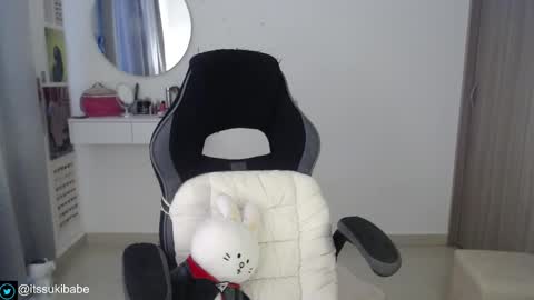 Luna online show from November 14, 7:45 pm