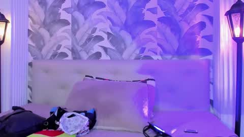 Luna Morgan online show from December 21, 3:35 am