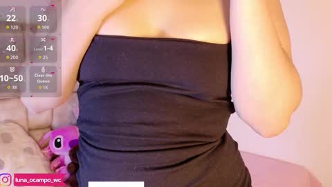 Snapshot of luna_ocampo chatting on October 15, 7:58 pm online show from October 15, 7:58 pm
