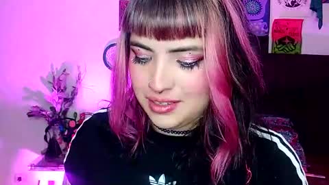 MISS LUNA  online show from December 2, 10:01 pm