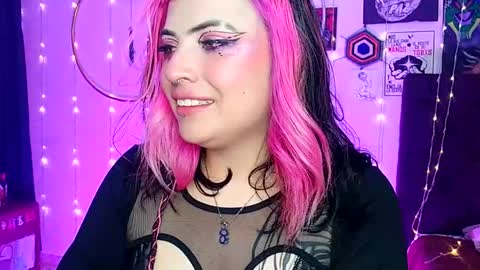 MISS LUNA  online show from February 3, 3:53 am