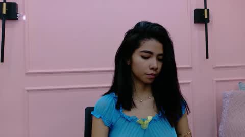 LUNA  online show from December 19, 2:57 pm