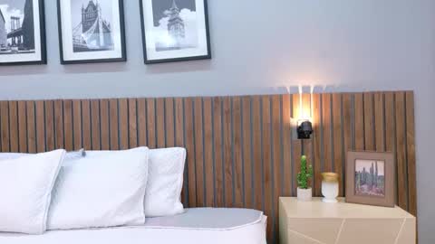 LUNA  online show from January 15, 1:26 pm