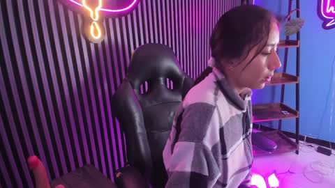 Luna Rosse  online show from April 7, 12:16 pm