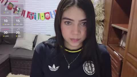 Snapshot of luna_rousse26 chatting on June 12, 3:22 pm luna_rousse26 online show from June 12, 3:22 pm