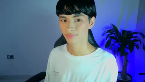 Luna Stanford online show from November 19, 8:03 am